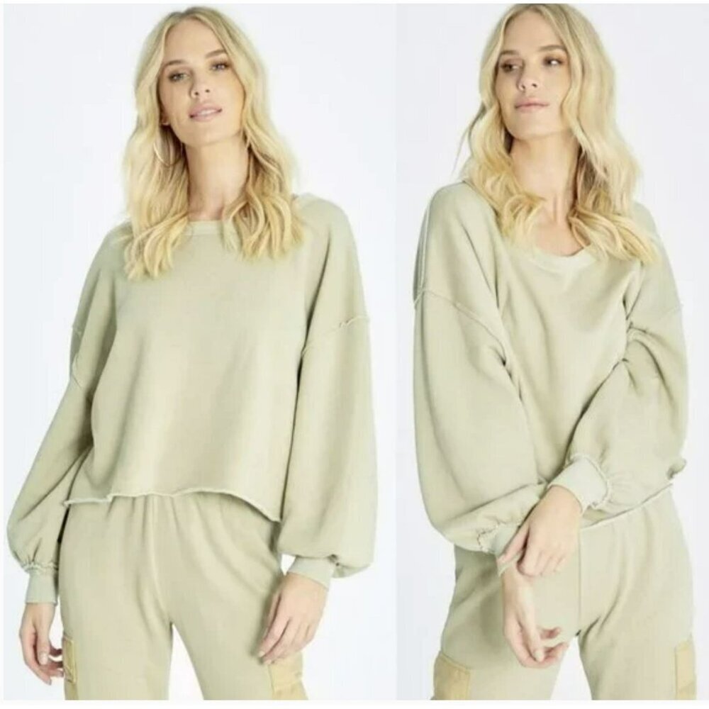 Wildfox Cropped Unfinished Hem Scoopneck Green Sweatshirt Small NWT